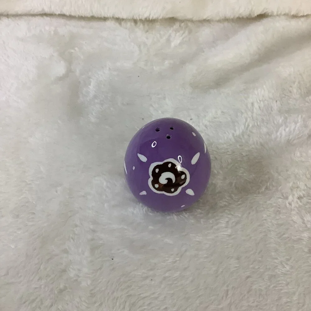 Kirkland‎ Easter Egg Store Salt And Pepper Shaker Set 6” X 3.5” X 2 5/8” In Box